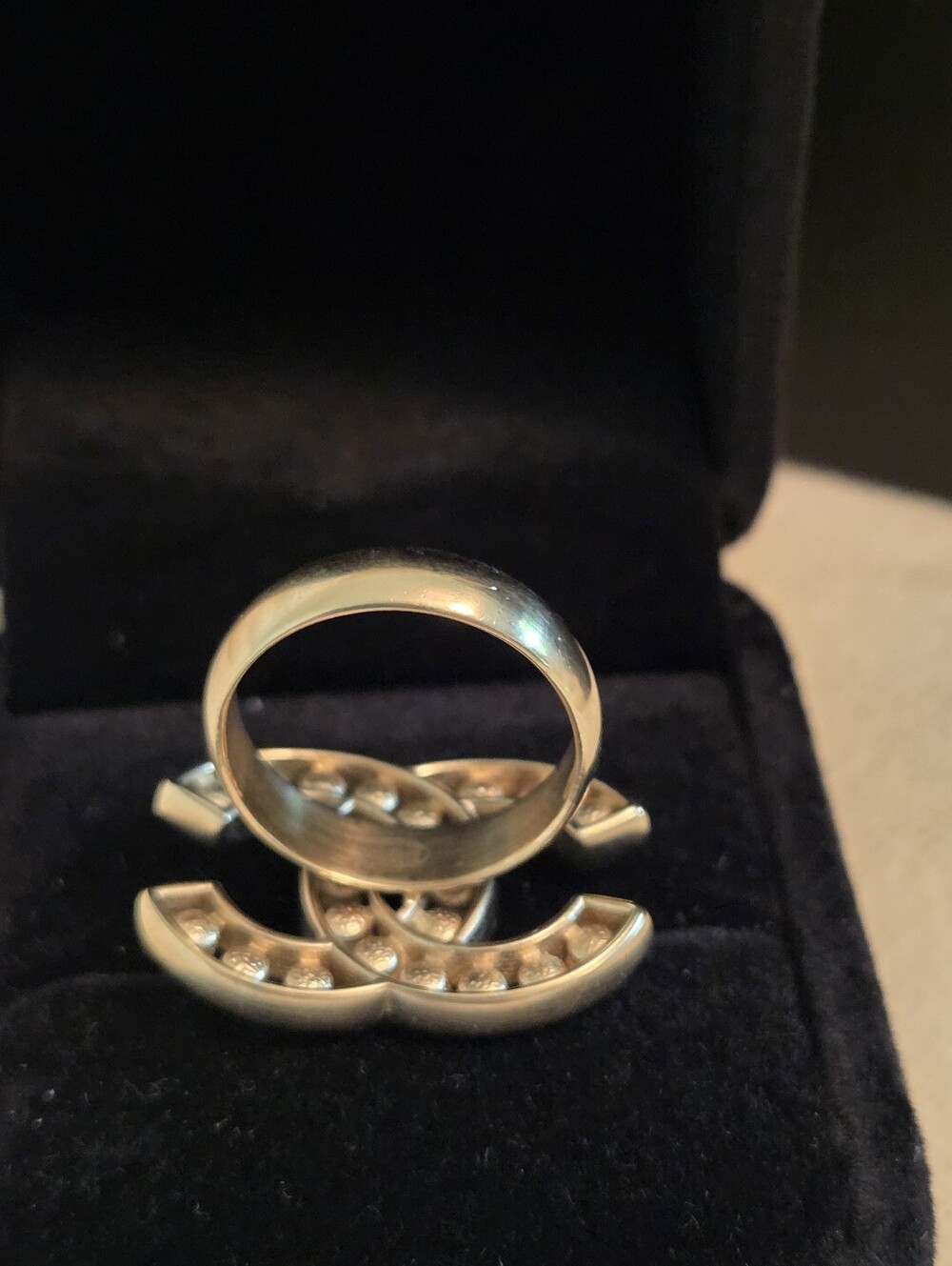 Authentic CHANEL Gold Tone CC Pearl And Crystal  Ring - Picture 10 of 12